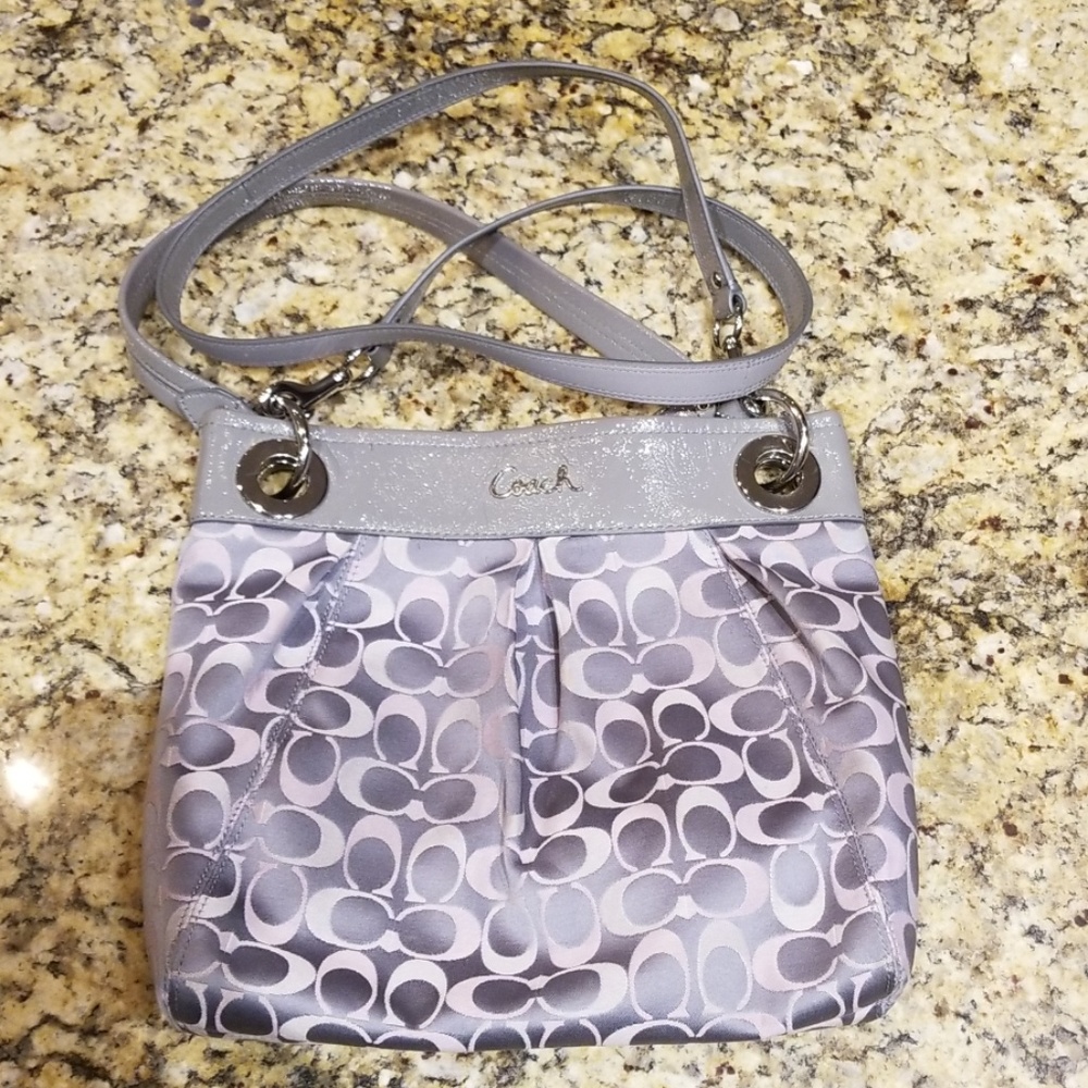 Medium coach poppy purse